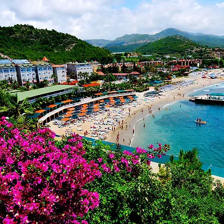 Kemal Bay